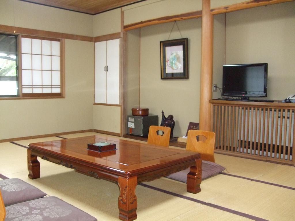Marunaka Ryokan Matsumoto Phòng bức ảnh