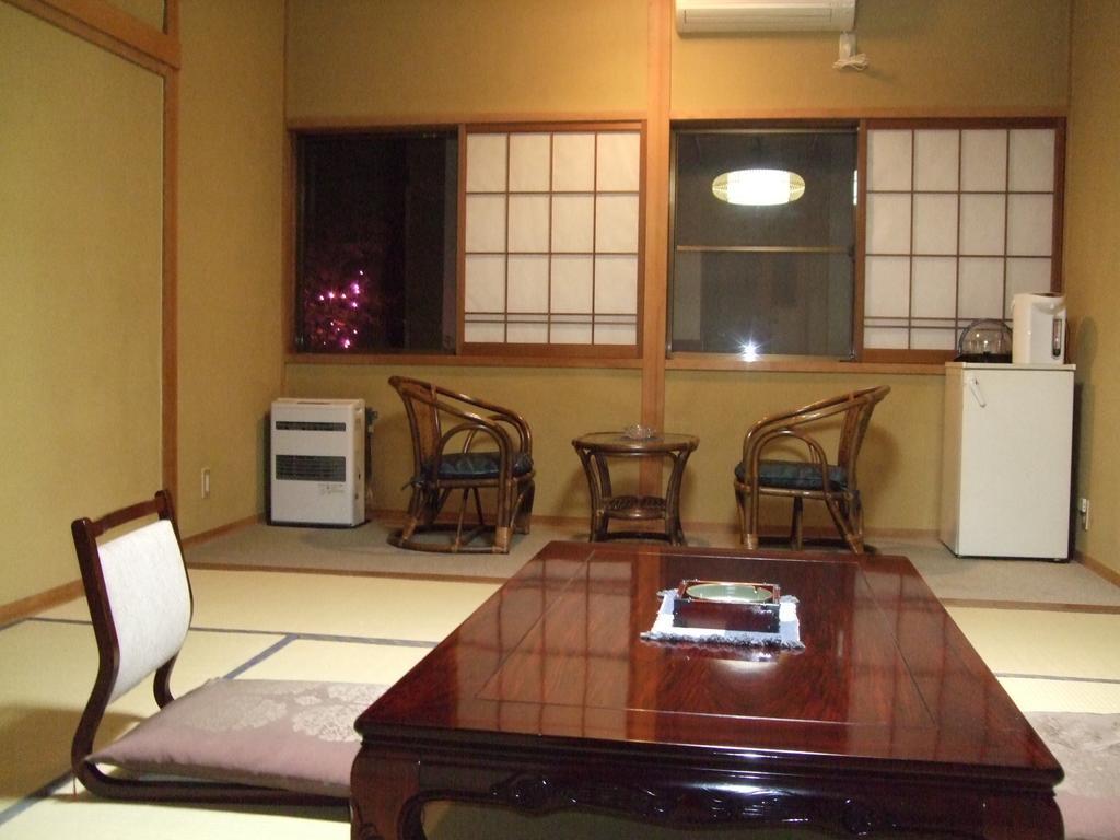 Marunaka Ryokan Matsumoto Phòng bức ảnh